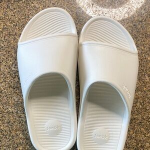 Sanuk Classic White Slides